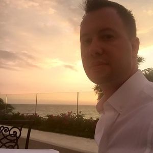 Meet your Posher, Christopher